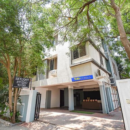 Fabhotel Skylight Studio Rooms - Nr Mcf Camp Pune Exterior foto