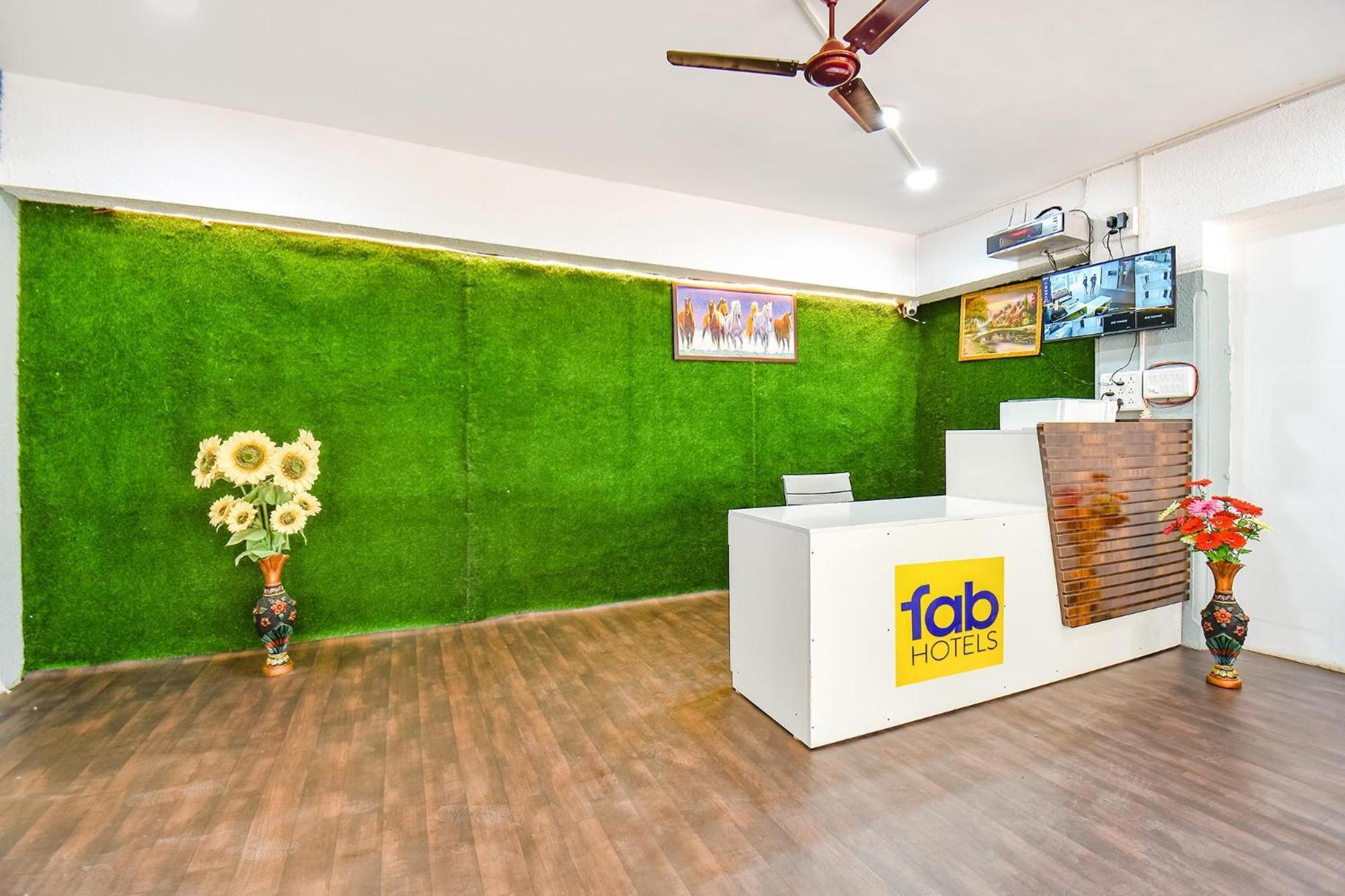 Fabhotel Skylight Studio Rooms - Nr Mcf Camp Pune Exterior foto